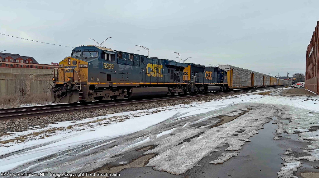 CSX 5259 leads M277.